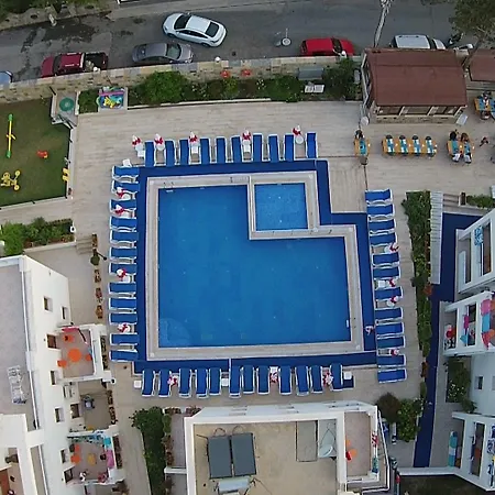 Ξενοδοχείο με διαμερίσματα Water Garden