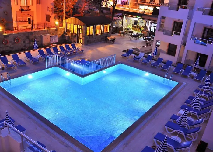 Water Garden Hotel apartamentowy 3*