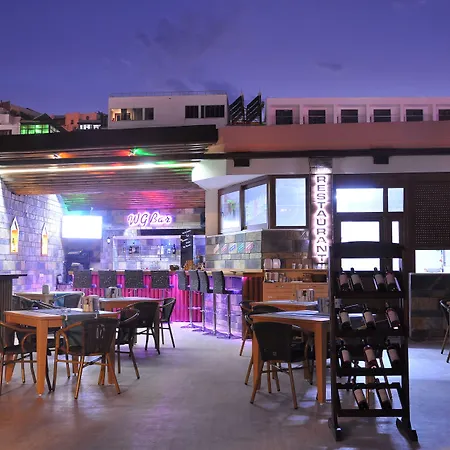 Aparthotel Water Garden